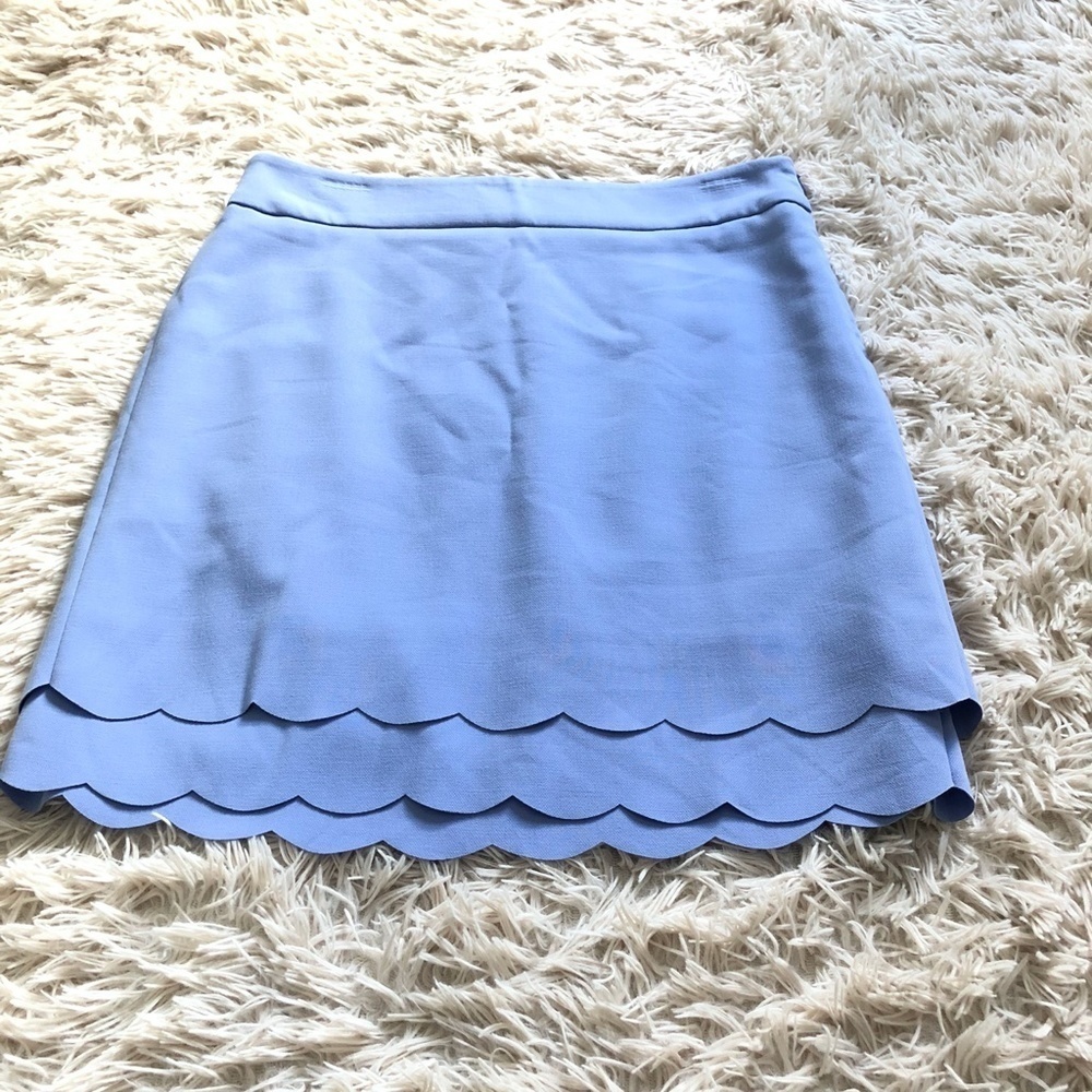Ann Taylor LOFT Scallop Peri-winkle Scallop Mini Skirt Size 6P - Picture 2 of 5
